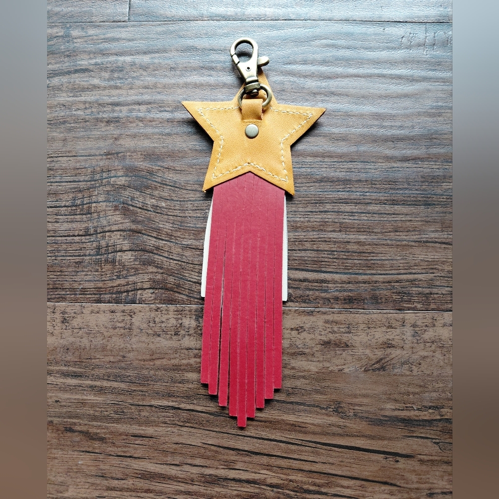 Portland Leather Austin Star Tassel Keychain - Sunflower, Ruby, Bone - Picture 2 of 2